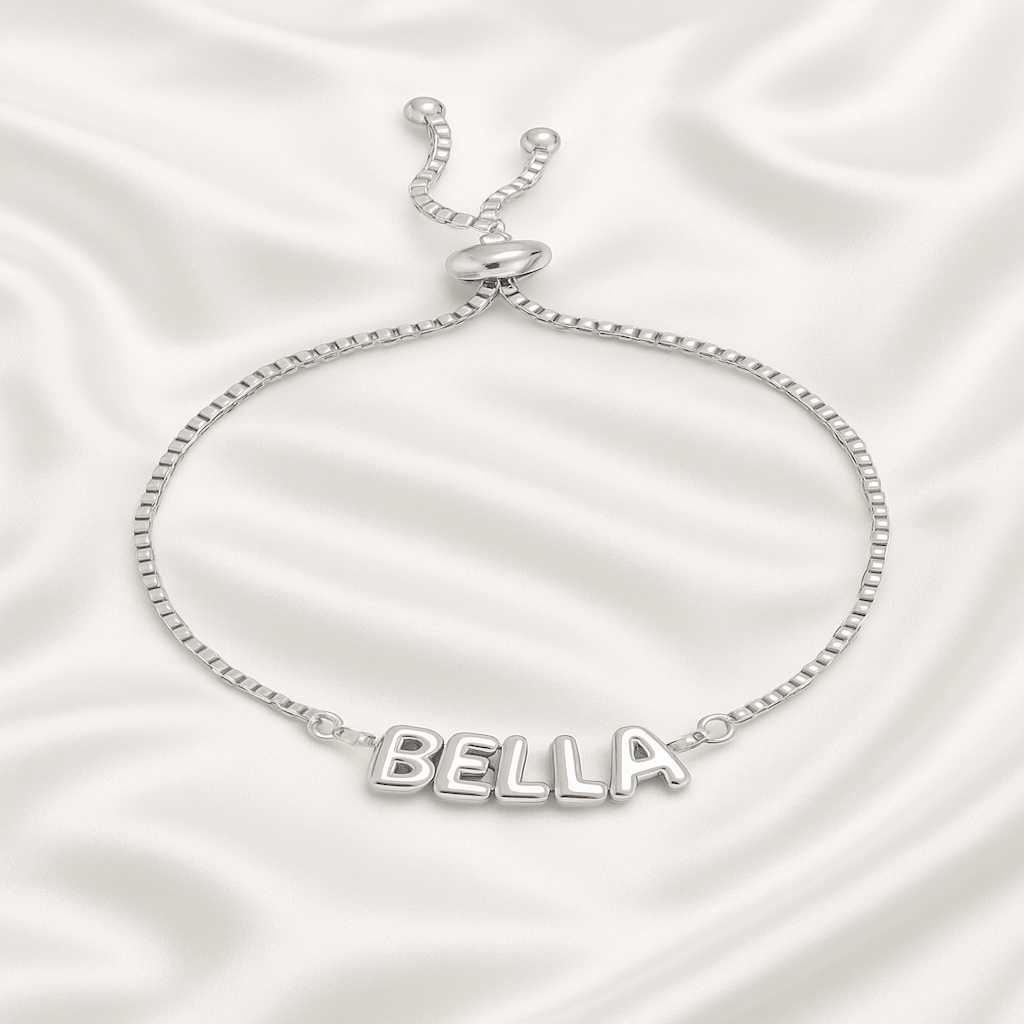 Luna Luxe Charms Bracelet Gold